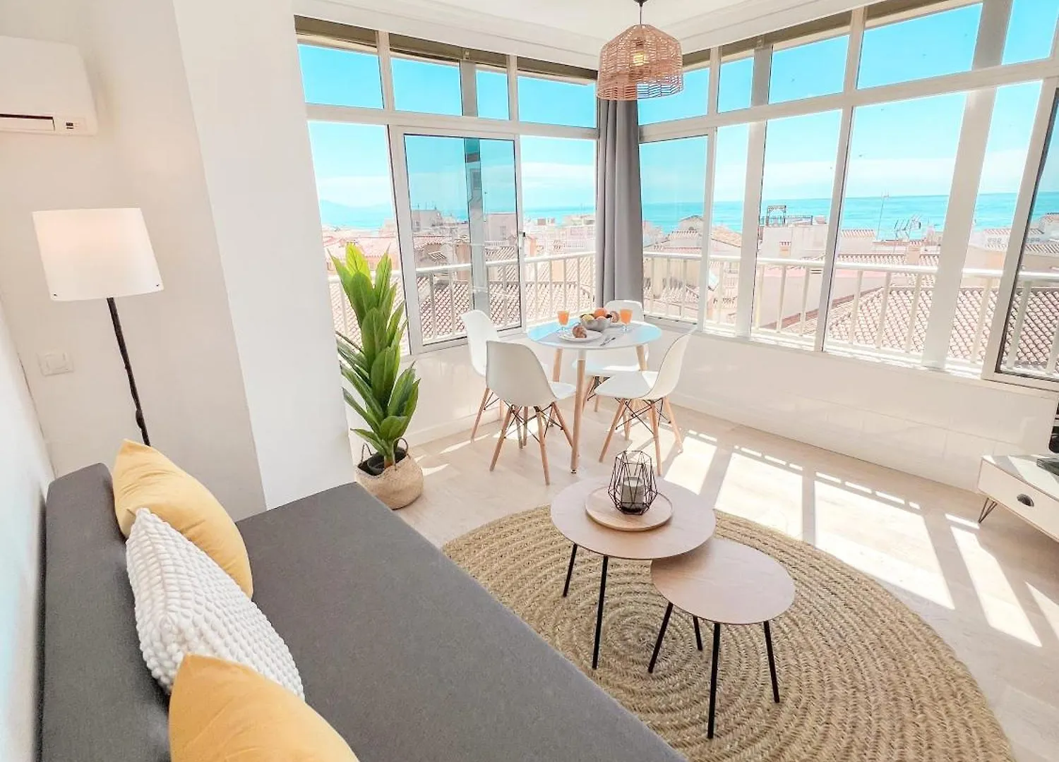 Palm Beach Aparment Sea Views location